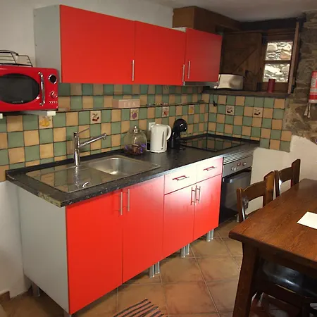 Ferienhaus Talasnal Montanhas De *