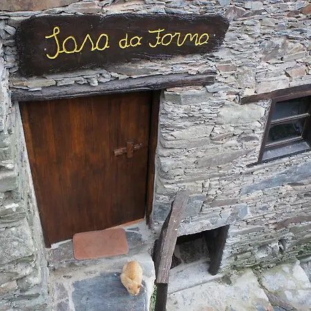 Ferienhaus Talasnal Montanhas De *