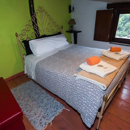 Ferienhaus Talasnal Montanhas De