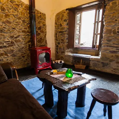 Ferienhaus Talasnal Montanhas De