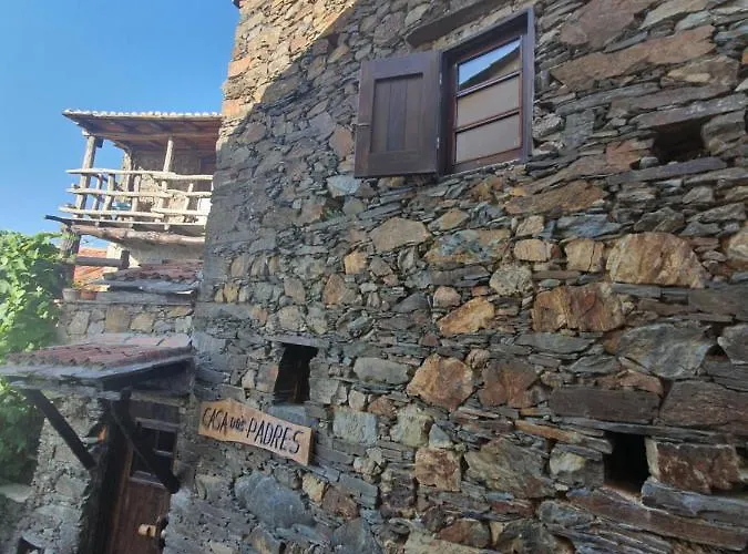 Talasnal Montanhas De Amor * Lousã