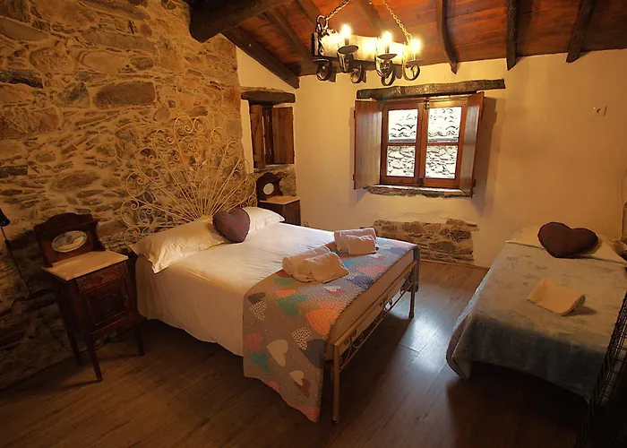 Talasnal Montanhas De Amor Feriehus