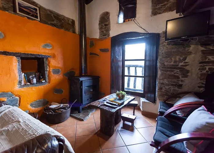 Talasnal Montanhas De Amor Lousã