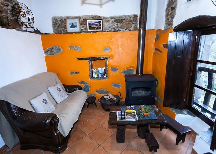 Talasnal Montanhas De Amor Feriehus