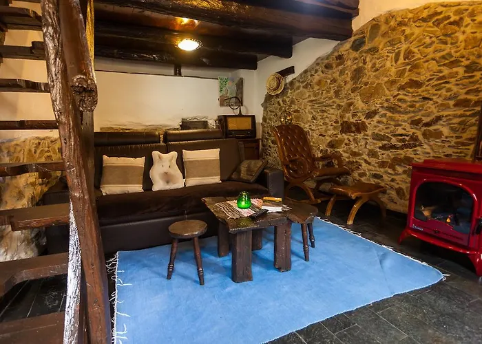 Talasnal Montanhas De Amor Feriehus