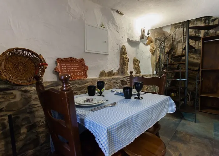 Talasnal Montanhas De Amor Feriehus